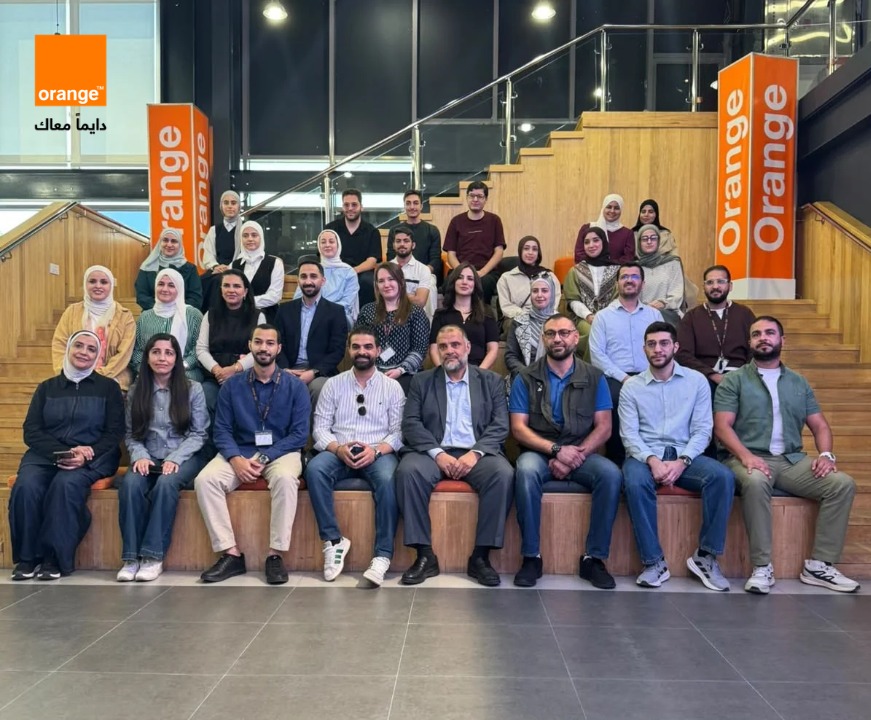 من خلال مركز أورنج الرقمي وضمن برنامج Engage for Change