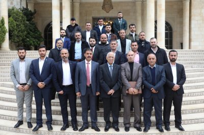  العيسوي خلال لقائه وفدا شبابيا